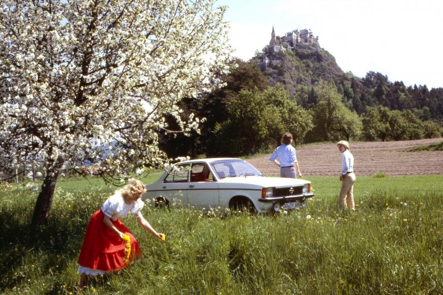  Opel Kadett 4-Door Sedan 1977 года  (фото 3 из 5)